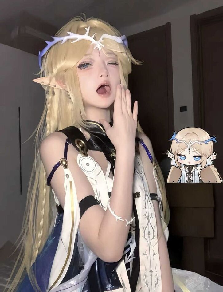 Ảnh gái xinh cosplay nhân vật anime, coser xinh đẹp pose quyến rũ
