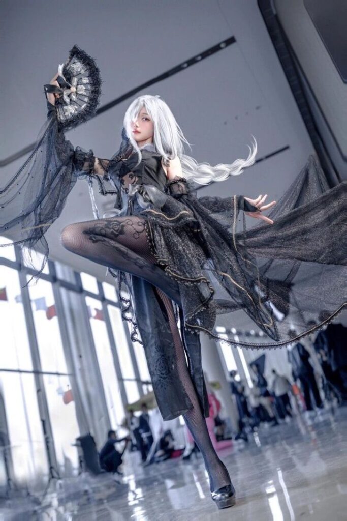 Bộ Sưu Tập Cosplay Anime Nữ Đẹp, Chất Lượng Cao Mới Nhất 2 Ảnh cosplay anime nữ nổi bật với trang phục và phụ kiện chi tiết