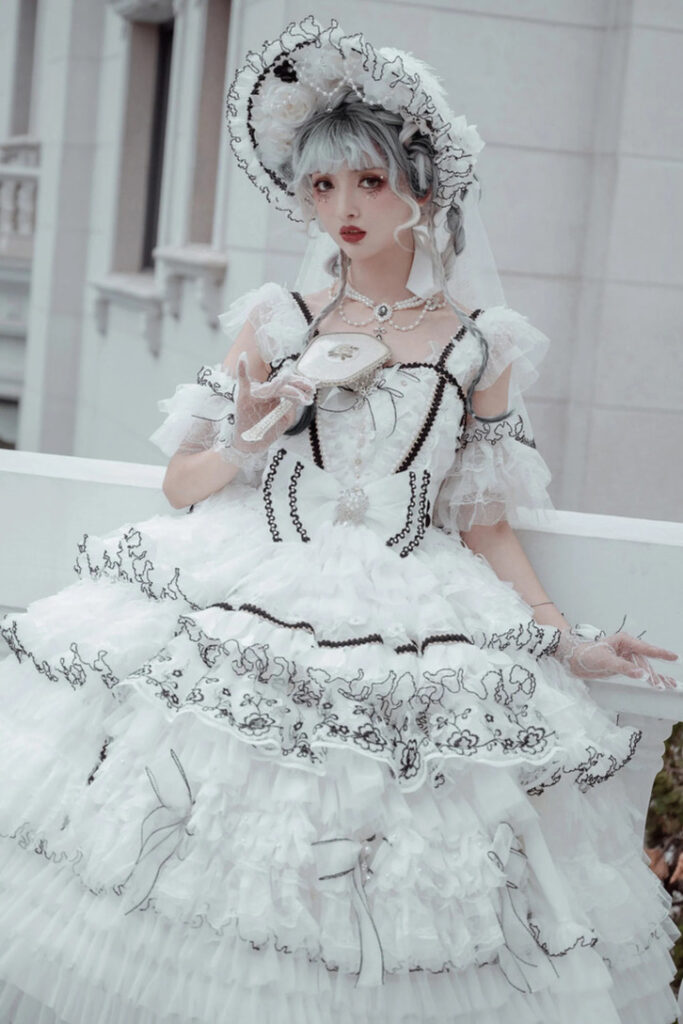 Bộ Sưu Tập Cosplay Anime Nữ Đẹp, Chất Lượng Cao Mới Nhất 7 Cosplay anime nữ phong cách công chúa với váy dạ hội lộng lẫy