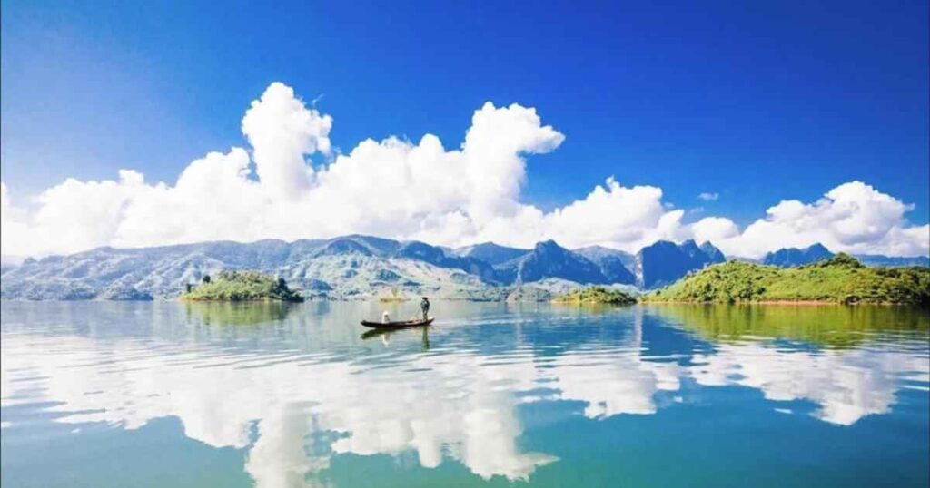 Bí Quyết Chọn Tranh Phong Thủy Mệnh Kim Giúp Chiêu Tài Kích Lộc (Chuẩn Chuyên Gia) 13 Tranh cho nạp âm Hải Trung Kim và Bạch Lạp Kim