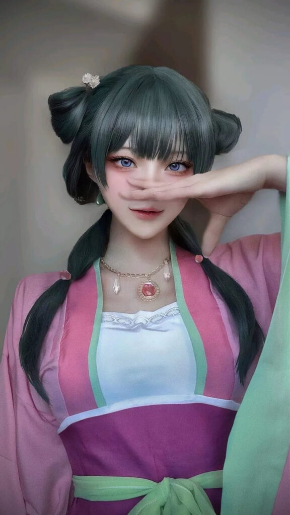 Gái xinh cosplay anime Dược Sư Tự Sự