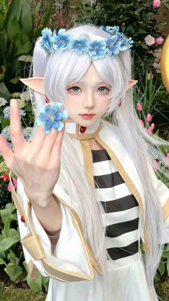 Gái xinh cosplay trong bộ trang phục được thiết kế công phu